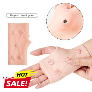 Silicone Glove Protector Used To Relieve Pain From Carpal Tunnel Syndrome and Hand Tendinitis