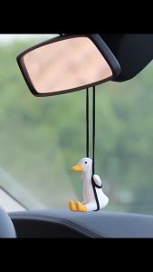 Khánh treo gương ô tô-Vịt đu dây trang trí gương chiếu hậu dễ thươngtrang trí cửa sổ quà tặng độc lạ cho bạn bè