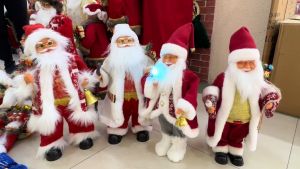 Boneka Santa Elektrik Gerak Lampu Musik 50cm Kado Natal Pajangan Dekorasi Mainan Natal Anak