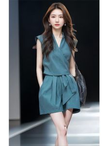 Summer Anti-Aging Luxury Blue Top Shorts Two-Piece Set Womens Fashionable Elegant Style V-Neck Short Sleeve Vest And Pants Set