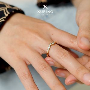 Xuping Cincin Aksesoris Wanita Mata Baris Simple Anti Karat
