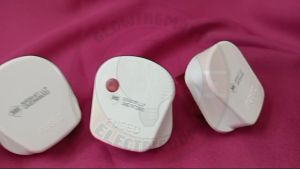 NEON 130RSN UMS PLUG TOP 13A Neon Fused Sirim Approved SIRIM