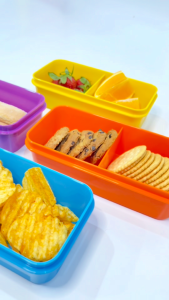 kotak makan rectanguler with divider/lunch box
