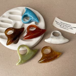 Fashionable Korean Designed Resin Ring for Women Colorful Textured Arc Ring Unique Personality Accessory Stylish Finger Ring