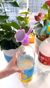 Đầu Vòi Tưới Cây Mini Gắn Chai Nước Tiện Lợi Vòi Hoa Sen tưới cây văn phòng đầu tưới hoa