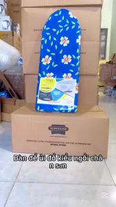 Bàn để ủi quần áo dạng ngồi (Họa tiết có thể khác hình tùy từng đợt)