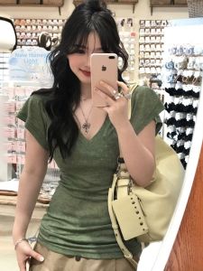 CHANGTONG | Vintage V-Neck Slimming T-Shirt