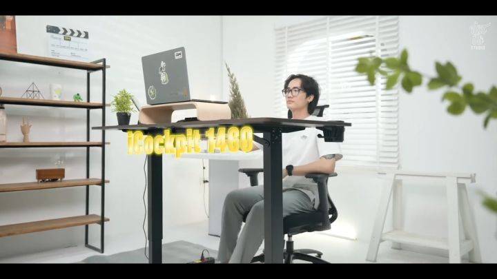 Bàn nâng hạ icockpit FEL 1880. Bàn nâng hạ đầu tiên với 4 chân bàn , cực kì chắc chắn