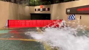 มาร่วมสู้น้ำท่วมไปด้วยกัน สินค้าพร้อมส่ง แผ่นกั้นน้ำท่วม แผ่นพลาสติกกั้นน้ำ ผลิตจากวัสดุ ABS คุณภาพสูง ป้องกันน้ำท่วม