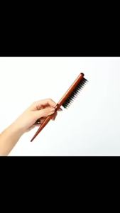 Harper หวีจัดแต่งทรงผมมืออาชีพ ที่จับพลาสติกจับถนัดมือ หวีผมขนแปรงไนลอน  Styling comb