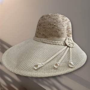 Topi Pantai Wanita Caddy Rajut Premium Motif Bunga Mutiara