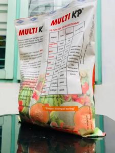 Spesial untuk tanaman padi pupuk majemuk MULTI KP cap kapal terbang BERAT 1 kg