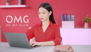 OMG OH MY GLOW Serum 20ml || Peach Glowing Pencerah untuk Kulit Sehat & Glowing || Mugwort Acne Perawatan Kulit