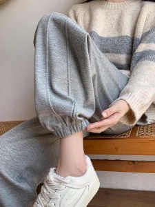 กางเกงกีฬาสีเทาสำหรับผู้หญิง ฤดูใบไม้ผลิและฤดูใบไม้ร่วง ทรงหลวม ทรงฮาราจูกุ กางเกงขายาวทรงหลวมสำหรับผู้หญิง ทรงหลวม ทรงหลวม