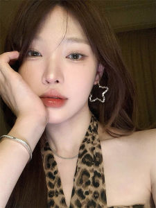 Elegant Hollow Star Large Hoop Earrings Womens Face Slimming Luxury Fashion Alloy Jewelry New 2025