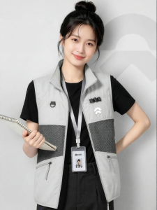 SHANCHEN | Breathable Logo Print Multi-Pocket Vest