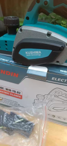 600w Máy bào gỗ cầm tay chạy điện KUSHIMA có kèm lưỡi bào.