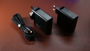 USAMS UM Series Fast Charger Kit GaN 140W ACC + Kabel C to C 240W