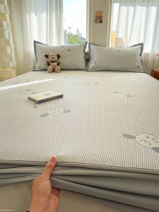 Class a Cool Feeling Ice Silk Bedding Three-Piece Set Thickened Anti-Slip Summer Air Conditioner Mat 0.9m Dormitory Washable