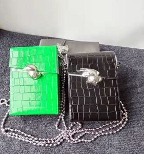 2023 New Arrival Original First Layer Cowhide Cut Cigarette Case Mobile Phone Bag Square Box Shoulder Fashion Messenger Bag Female Export