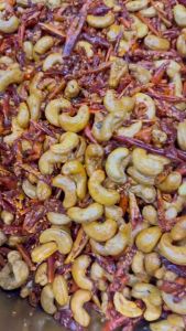 ขนาด 100g ฟรี 100 กรณี ถูกปาก รสต้นตำรับ เลือกขนาดก่อนสั่ง พริกทอดกรอบ