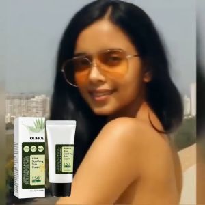 OUHOE Aloe Soothing Sunscreen Facial Brighten Moisturizer Creams Non-Greasy Waterproof Brighten Sunscreen Facial UV Sunblock Cream (50ml)