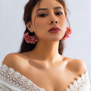 Fashionable Floral Ear Cuffs for Women Sweet Cute Travel Photography Alloy Plated Silver Gold Plant Floral Style Fresh out