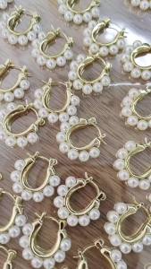 Stylish U-shaped Hoop Earrings Gold Color Elegant Imitation Pearl Earrings Wedding Luxury Accessories Womens Gifts B