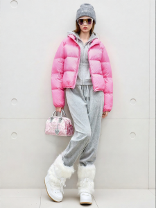 Juicy Couture | 90% White Duck Down Short Jacket Pink Standing Collar Casual Print
