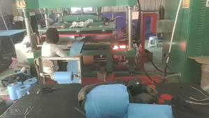 สระน้ำขนาดใหญ่ สระน้ำสัตว์เลี้ยง อาบน้ำสัตว์เลี้ยง สัตว์เลี้ยงว่ายน้ำ อ่างอาบน้ำสำหรับสัตว์เลี้ยงอเนกประสงค์พับ สระว่ายน้ำ ปลอดภัยเล่นน้ำ สระน้ำ