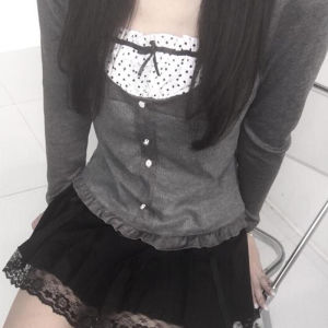 Áo Thun Tay Dài Họa Tiết Chấm Bi Cổ Bẻ Xếp Nút Viền Dài Tay Áo Thun Cotton Đa Năng Ôm Vừa Vặn Mùa Đông Phong Cách Ngọt Ngào