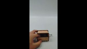 KPOP Enhypen Polaroid Love Hand Crank Mini Music Box