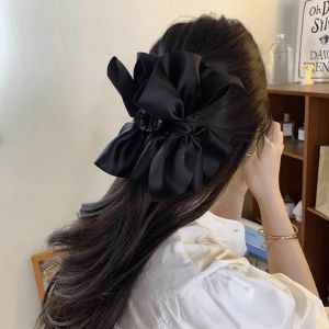 Elegant Butterfly Knot Hair Clip Womens High-End Fabric Asymmetrical Large Shark Clip Princess Style Hair Accessories