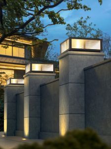 VINCAN | Solar Outdoor Garden Pillar Light