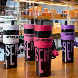 VIVOLILV 🎁Free Brush🎁900ml Cute Large Capacity Straw Tumbler With Straw Cover Outdoor Portable Straw Cup Dopamine Plastic Water Bottle With Handle BPA FREE Non-Toxic Sports Bottle For Gym