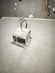 Nhẫn bạc Ý cao cấp xi kim 1 hột 7.0li kim cương nhân tạo Nhật ni nhỏ 10.5