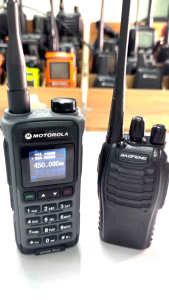 【Memberikan Headph】COD HT Motorola GP328 PLUS Walkie Talkie kisaran panjang 20KM IP68 Tahan air dan kedap debu Transceiver Dual Band dua arah Radio 10 Watt Handy Talky Jarak Jauh