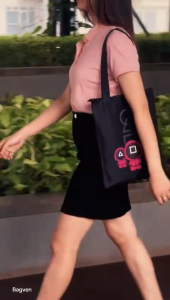 Bagven Tas tote Bag Motif Squid Game Pakai Resleting l Kanvas