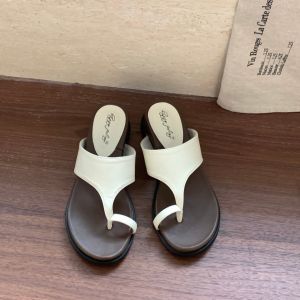 Elevating Luxury Casual Slip On Sandals