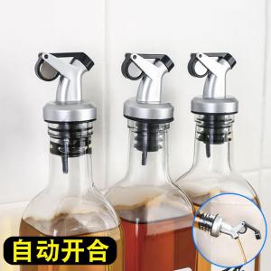 Automatic Olive Oil Pouring Spout Seasoning Bottle Cap Vinegar Soy Sauce Bottle Stopper Kitchen Storage Container Plastic Material