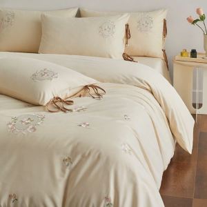 shui yang | Embroidered Flannel Cotton Bedding Set 4pcs