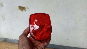 Mika stoplamp honda c70 merah polos bahan tebal