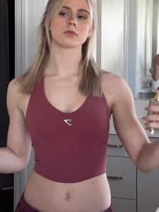 Yoga Sports Chest-Padded Halter Vest Womens Fitness Backless Tank Top with Chest Pad Quick Dry Short Length Sportswear