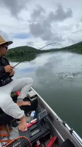 เหยื่อปลอม กระดี่ กระดี่เหล็ก 13 กรัม 6 ซ.ม. งานกระสูบ ตัวเบ็ด ST-41 แข็งแรง กระดี่ สีสวย เหยื่อตกปลา โจโจ้ JOJO อุปกรณ์ตกปลา