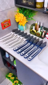 Bàn Chải Vệ Sinh Kẽ Hở Mới - Chổi Cọ Chỗ Hẹp Kèm Gắp Rác 2 Trong 1 Đa Năng