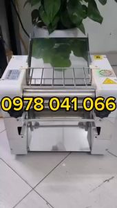 Máy cán bột đế pizza size đường kính 30cm công suất 2200W