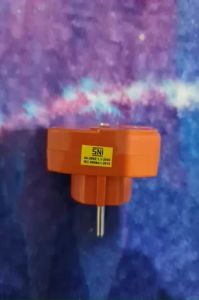 Steker T Multi One Pro Warna Orange Wan Pro Oversteker 3 Lubang Serbaguna