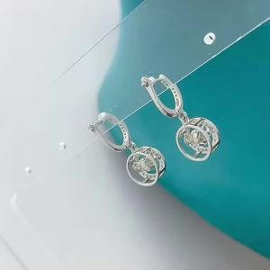 Elegant and Exquisite S925 Sterling Silver Womens Pulsating Heart Necklace and Earrings in the Moissanite Jewelry Set