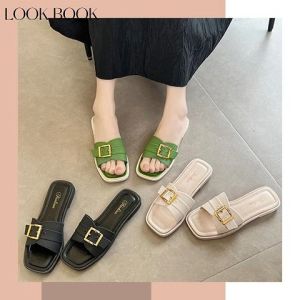 Qkkshop .สินค้าใหม่ รองเท้าแตะแฟชั่นสำหรับคุณผู้หญิง ทรงสวยเรียวเข้ารูปเท้า ดีไซน์สายคาดแบบเข็มขัดติดกับตัวแต่งสีทองปรับระดับไม่ได้ วัสดุยางไม่หนักทนทาน ใส่แล้วสวยแล้วปังต้องสั่งกันเลย