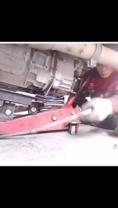 3-ton horizontal top gearbox support0.6/0.8 pallet with jackcar maintenance tool